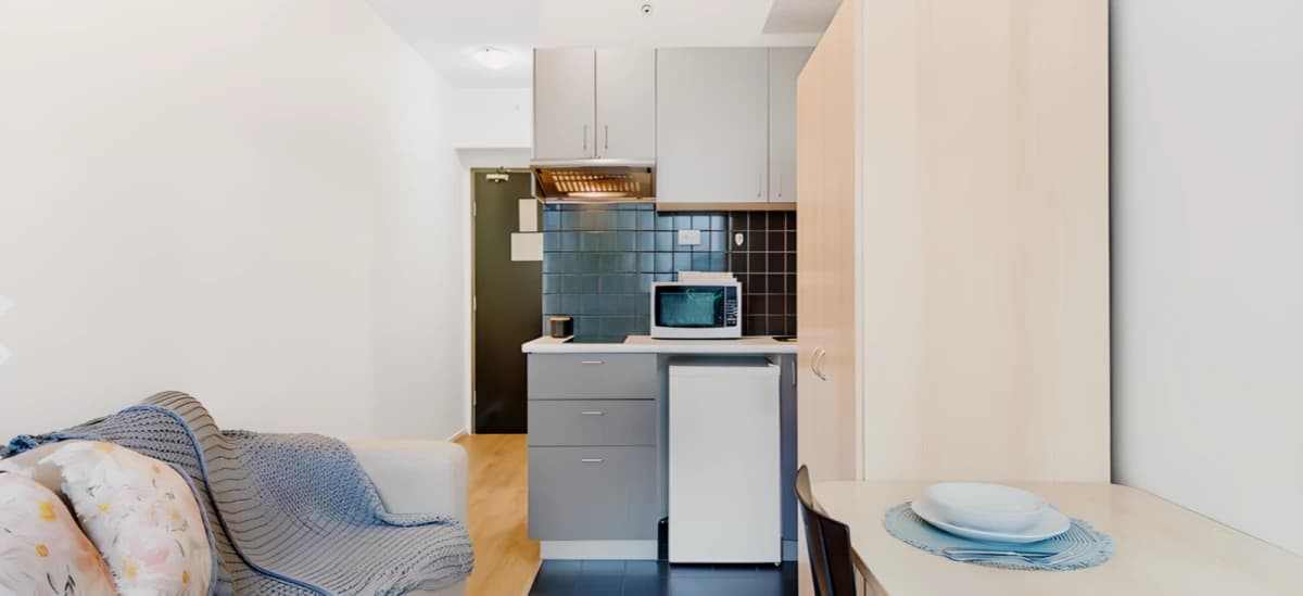 Student Living on Lonsdale image
