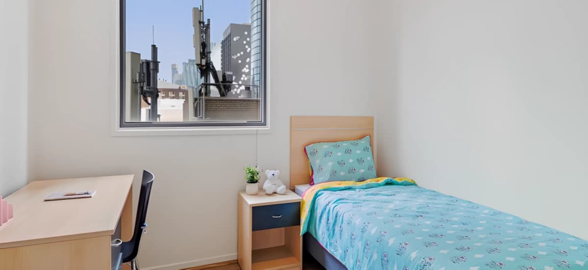 Student Living on Lonsdale image