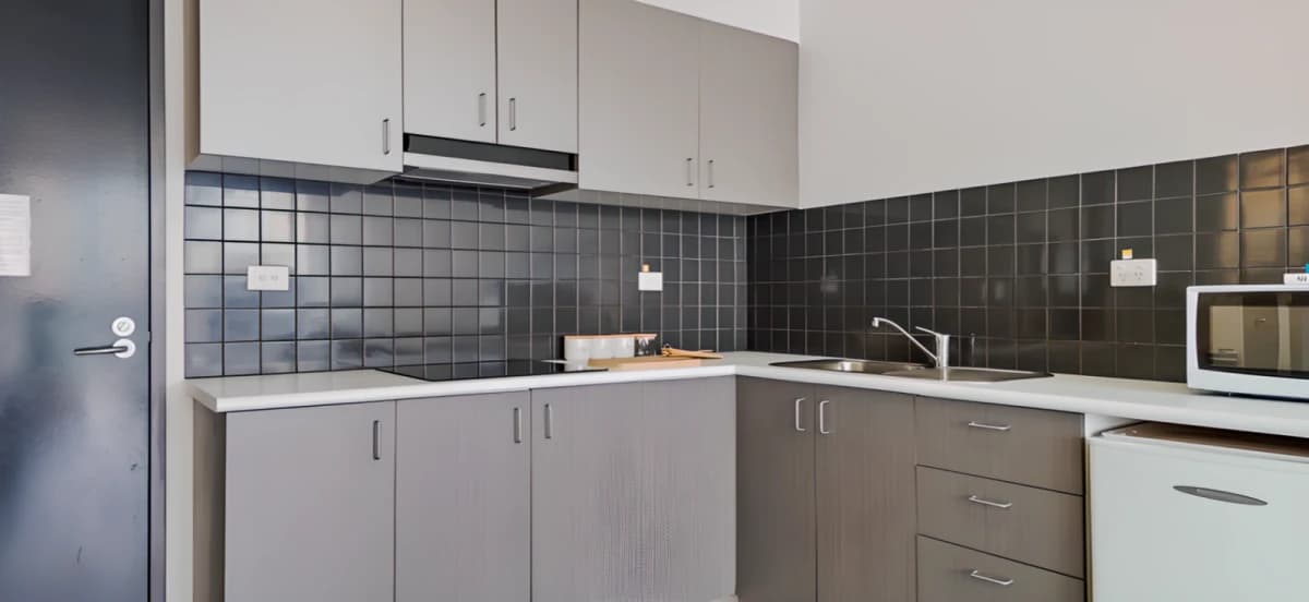 Student Living on Lonsdale image