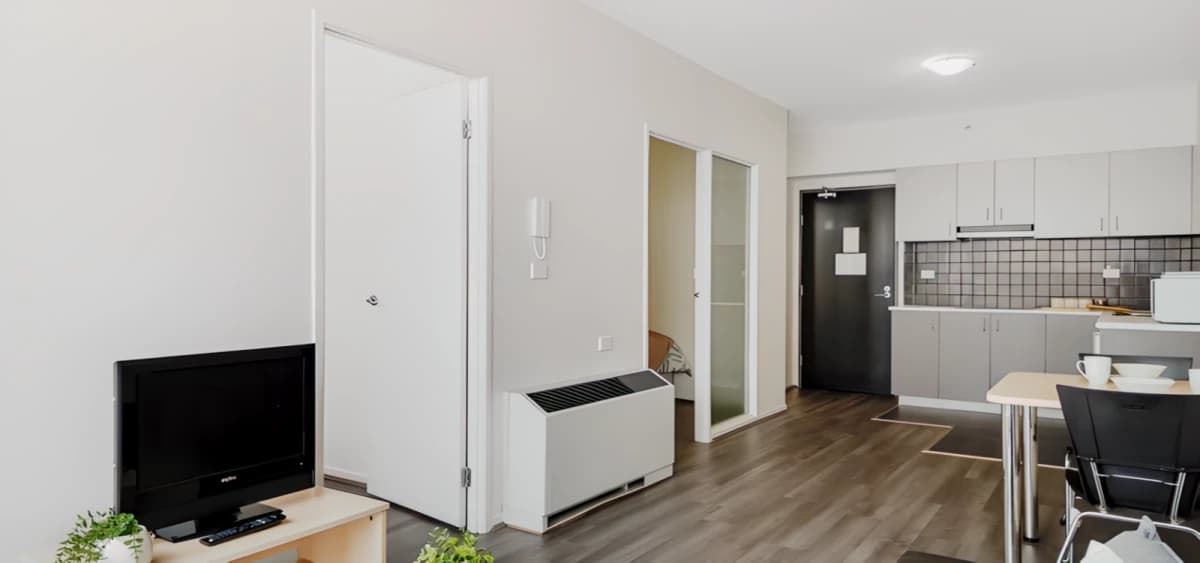 Student Living on Lonsdale image