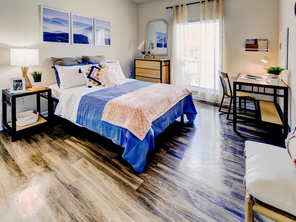 4 Bed - 4 Bath B
