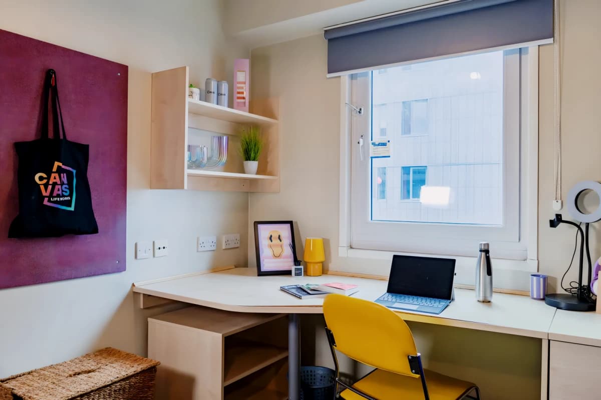 Canvas The Heights image