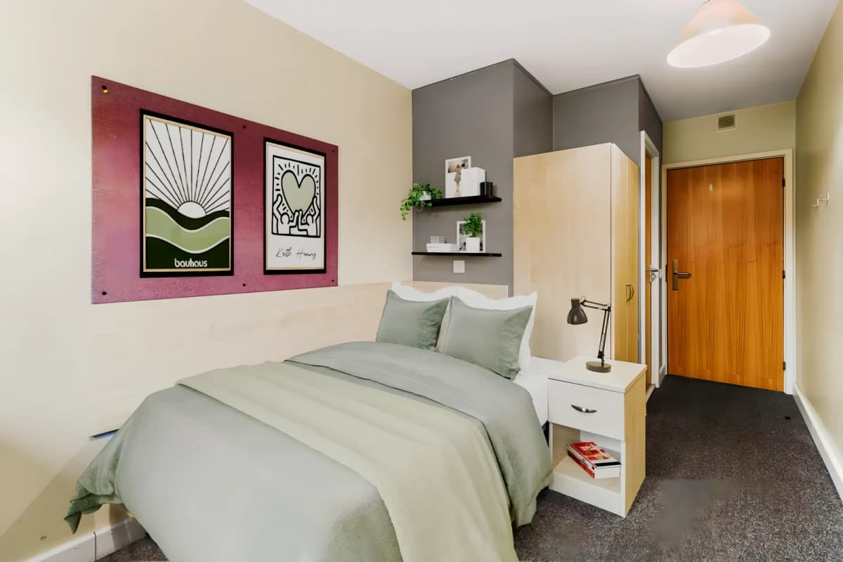 Canvas The Heights image