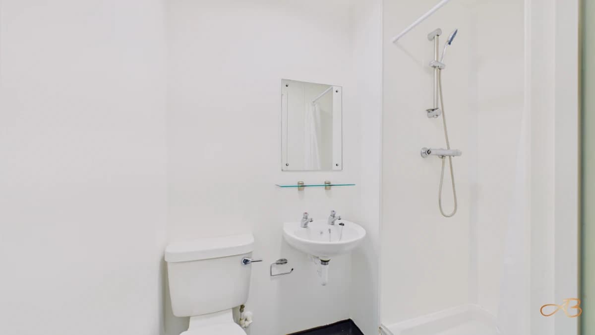 Ensuite Room