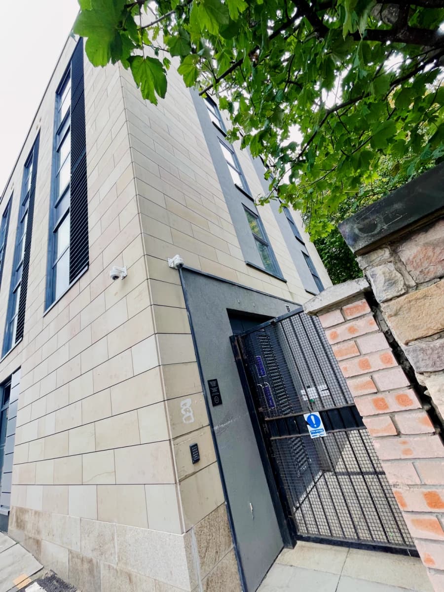 Potterrow image 5