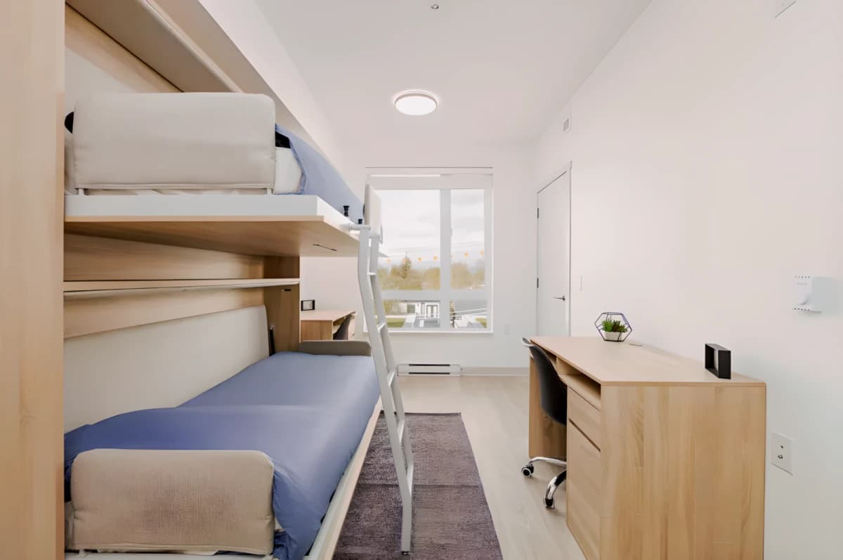 En-suite Shared Bedroom