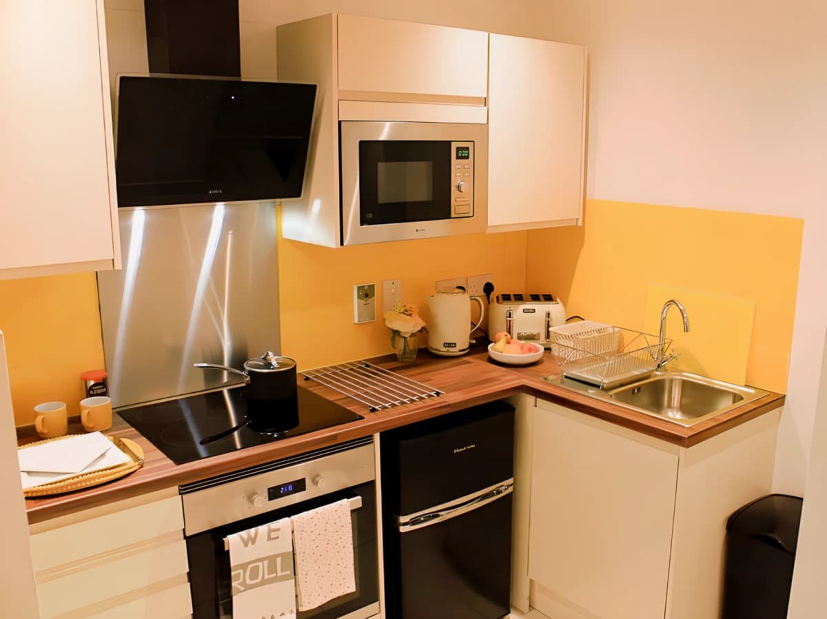 Uni House Court image