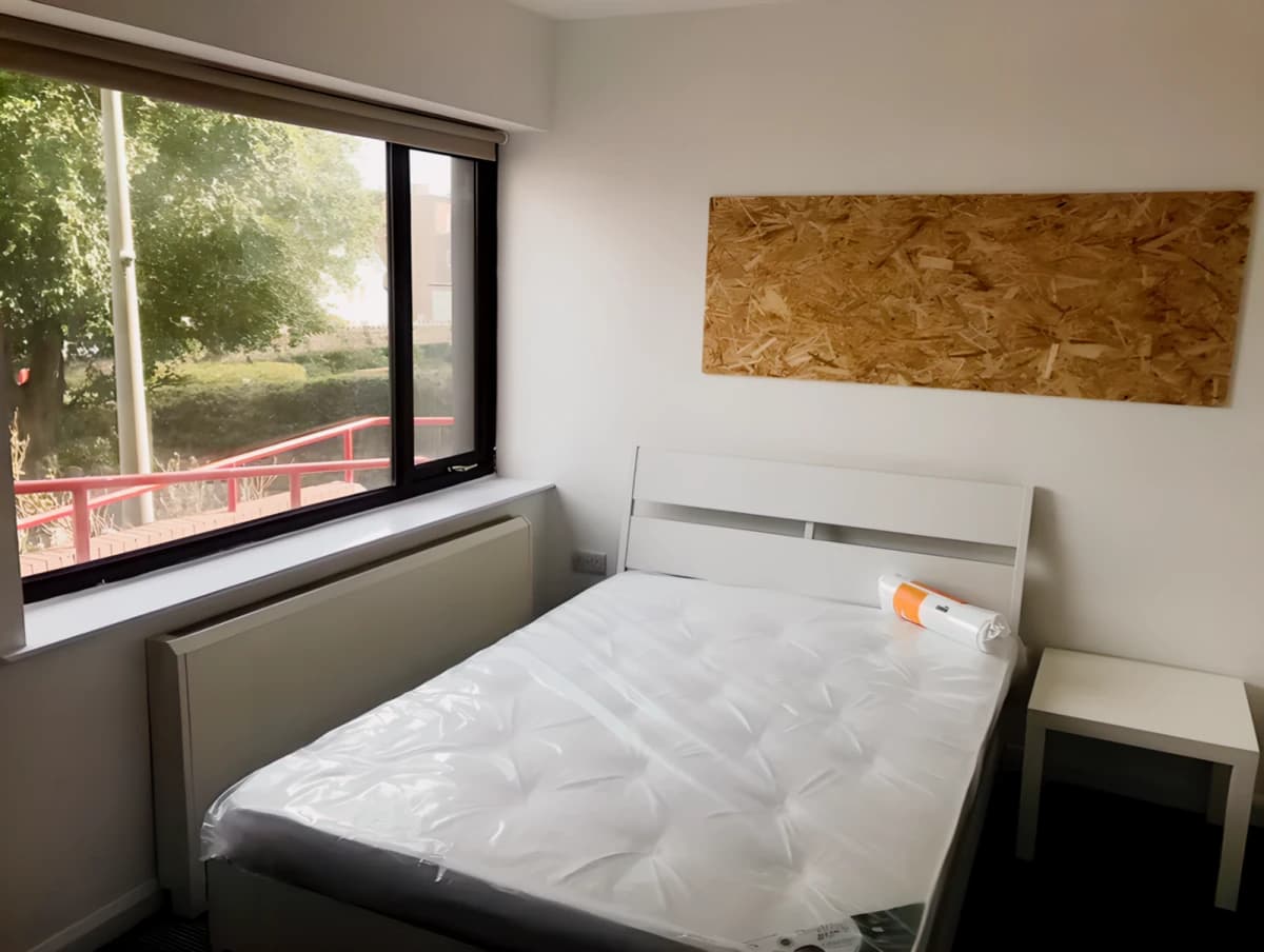 2 Bed 2 Bath