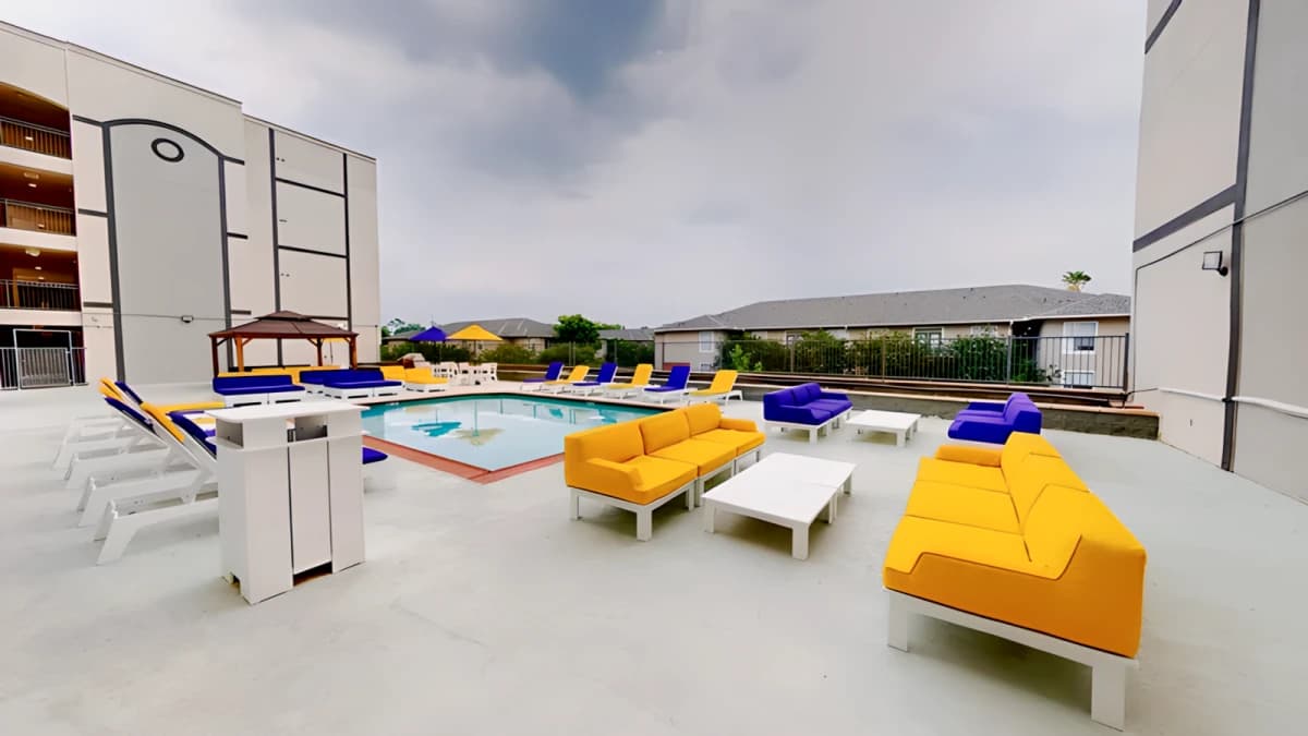 Outdoor Features