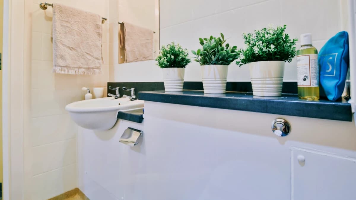 Pavilion Court image