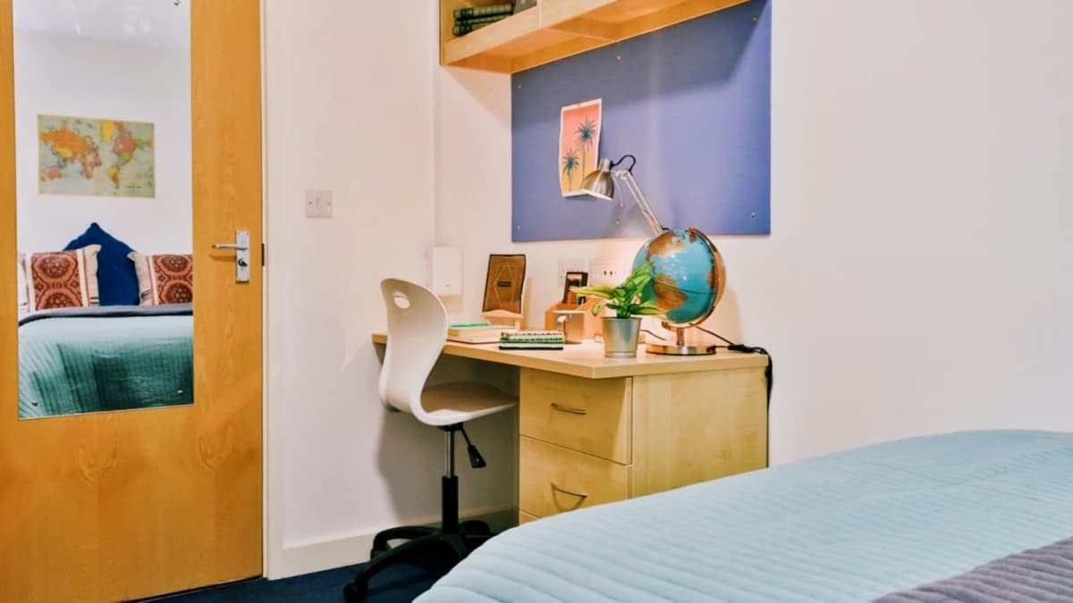 Pavilion Court image