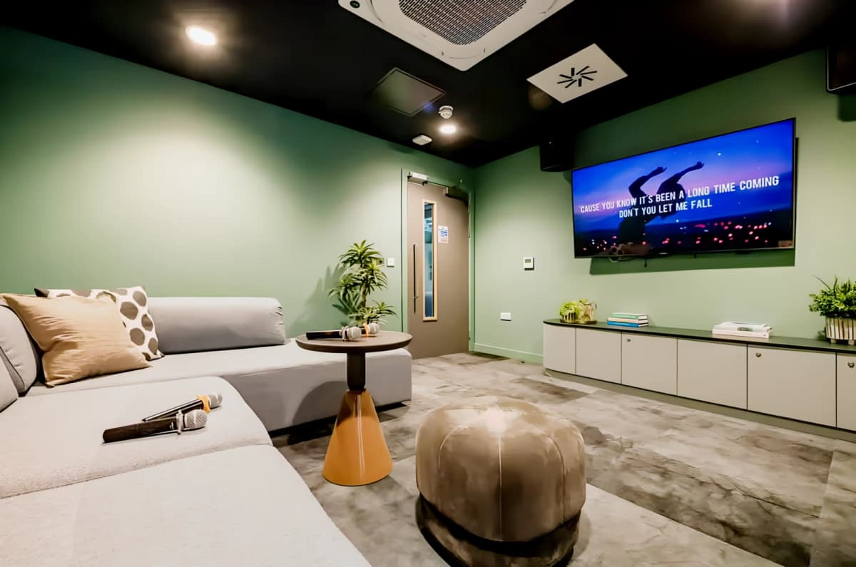 Huxley Studios image