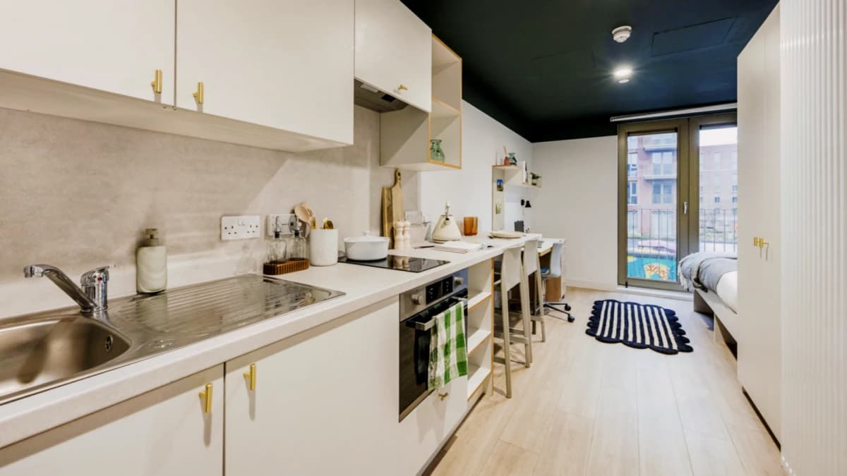 Silver Plus Studio