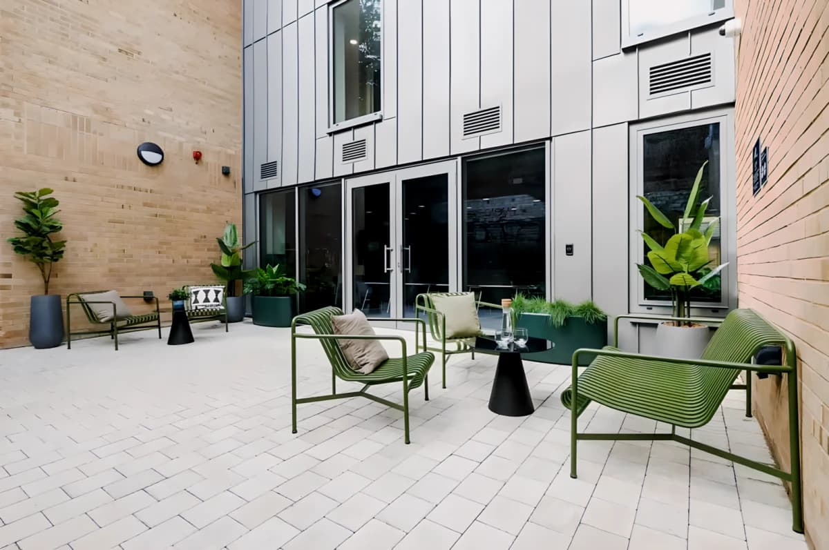Outdoor Features