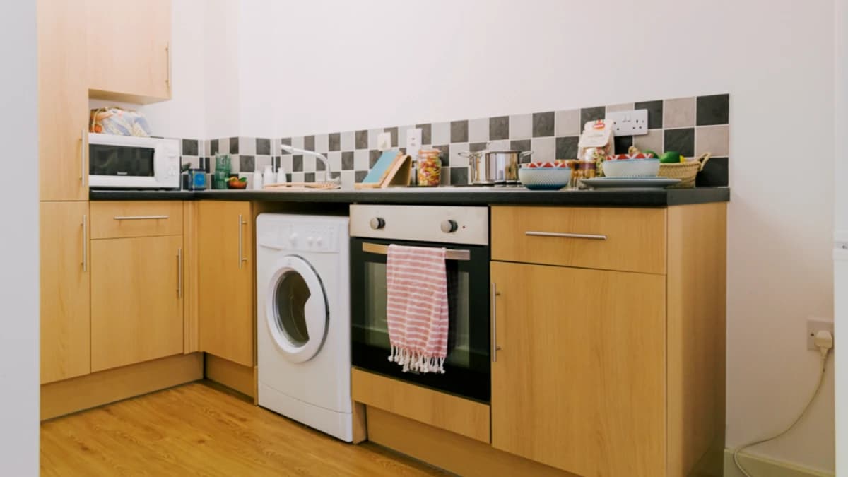 Pavilion Court image