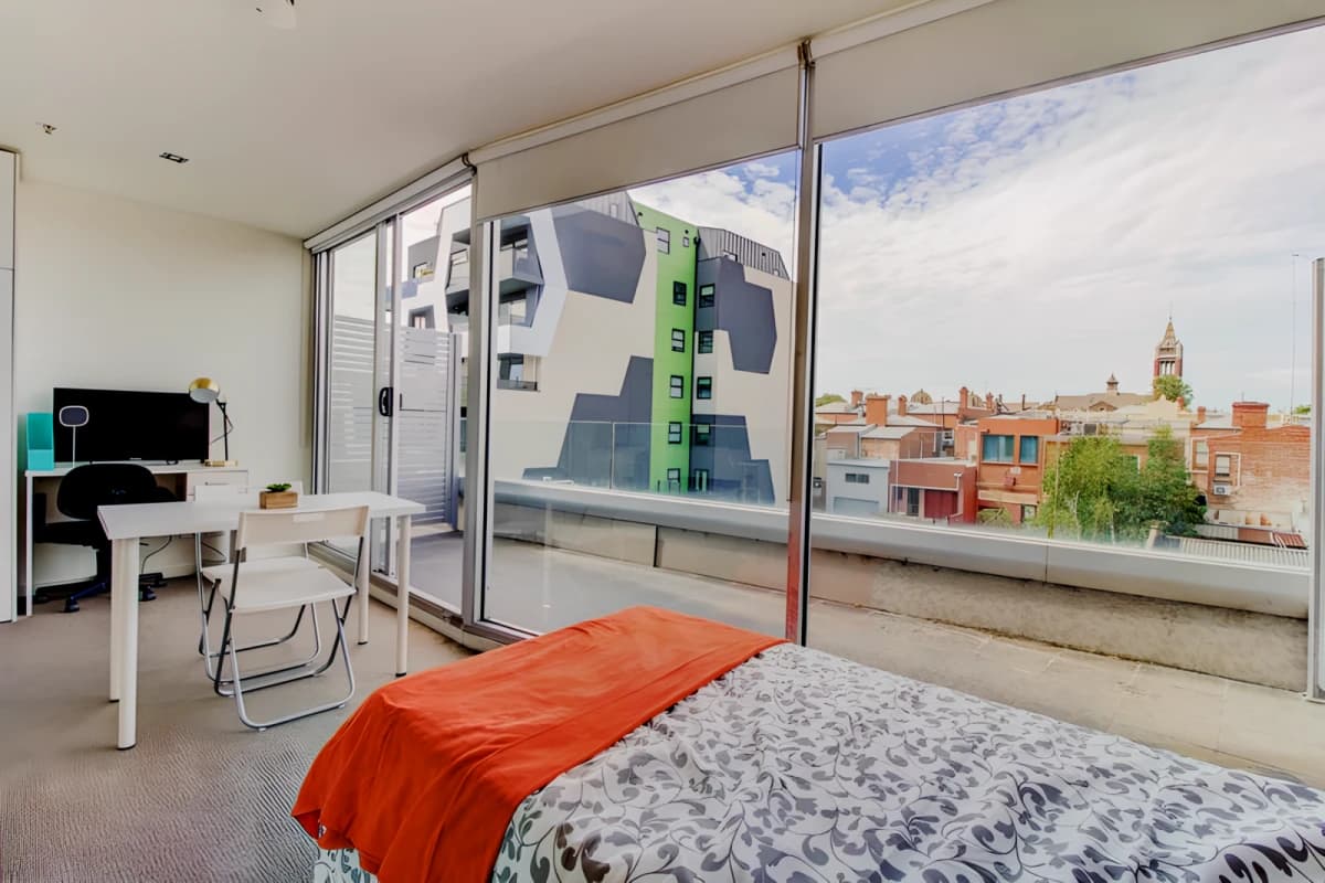 1 Queens Avenue image