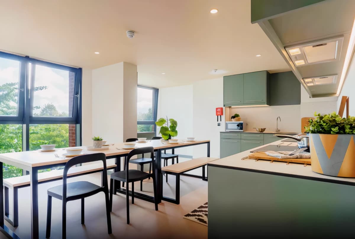 iQ Haywood House image