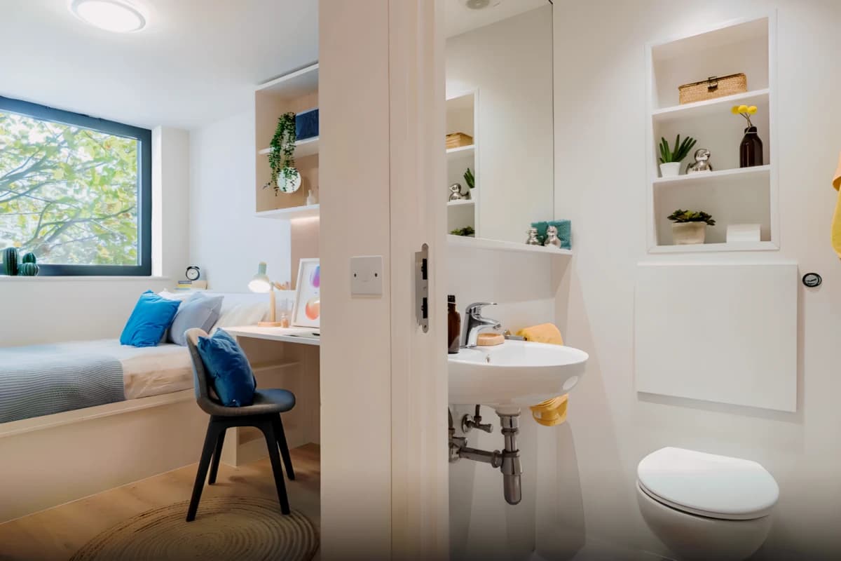 iQ Haywood House image