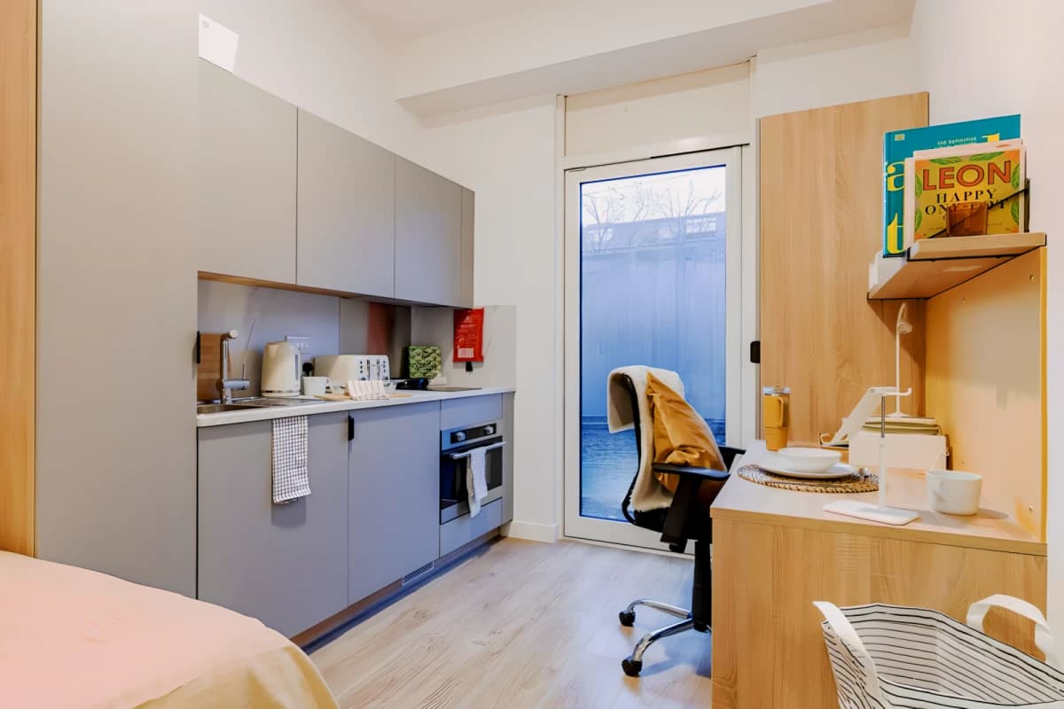 Beckton House image 2
