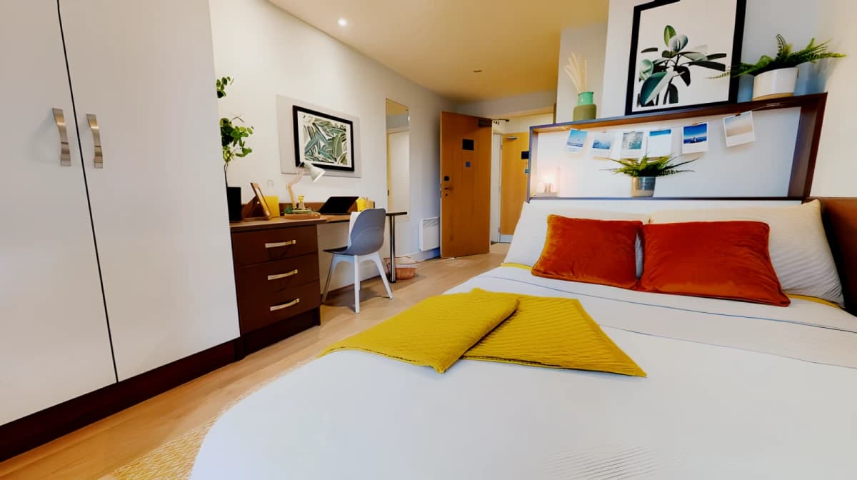 iQ Penworks House image