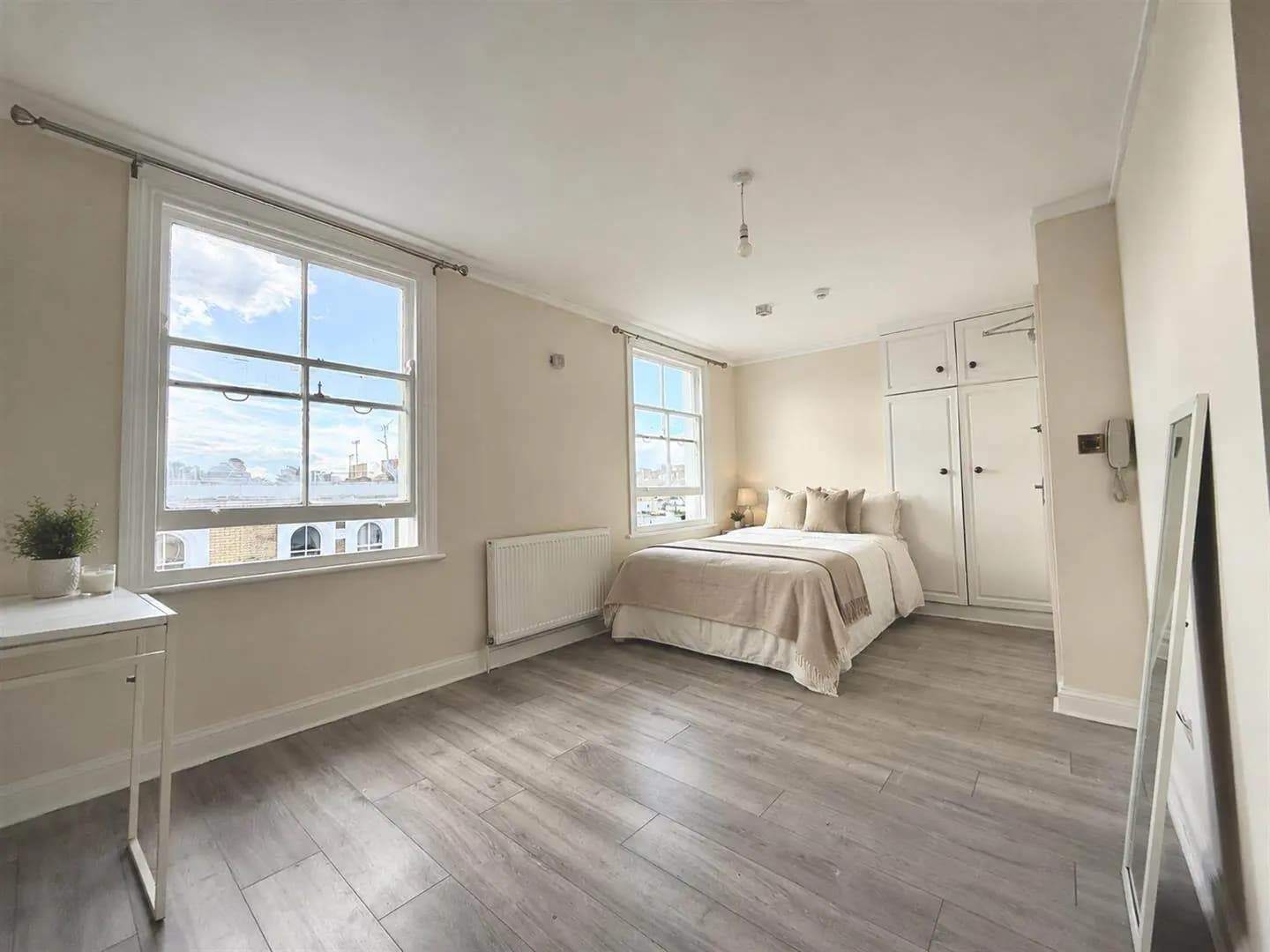 Earls Court, SW5