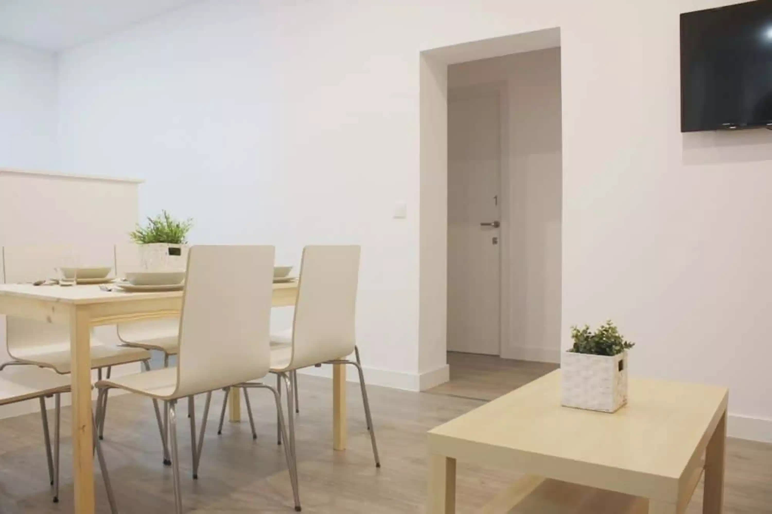 #13082: Room in a 5 Bedroom 2 Bathroom (Calle De Núñez De Balboa) - Amenities