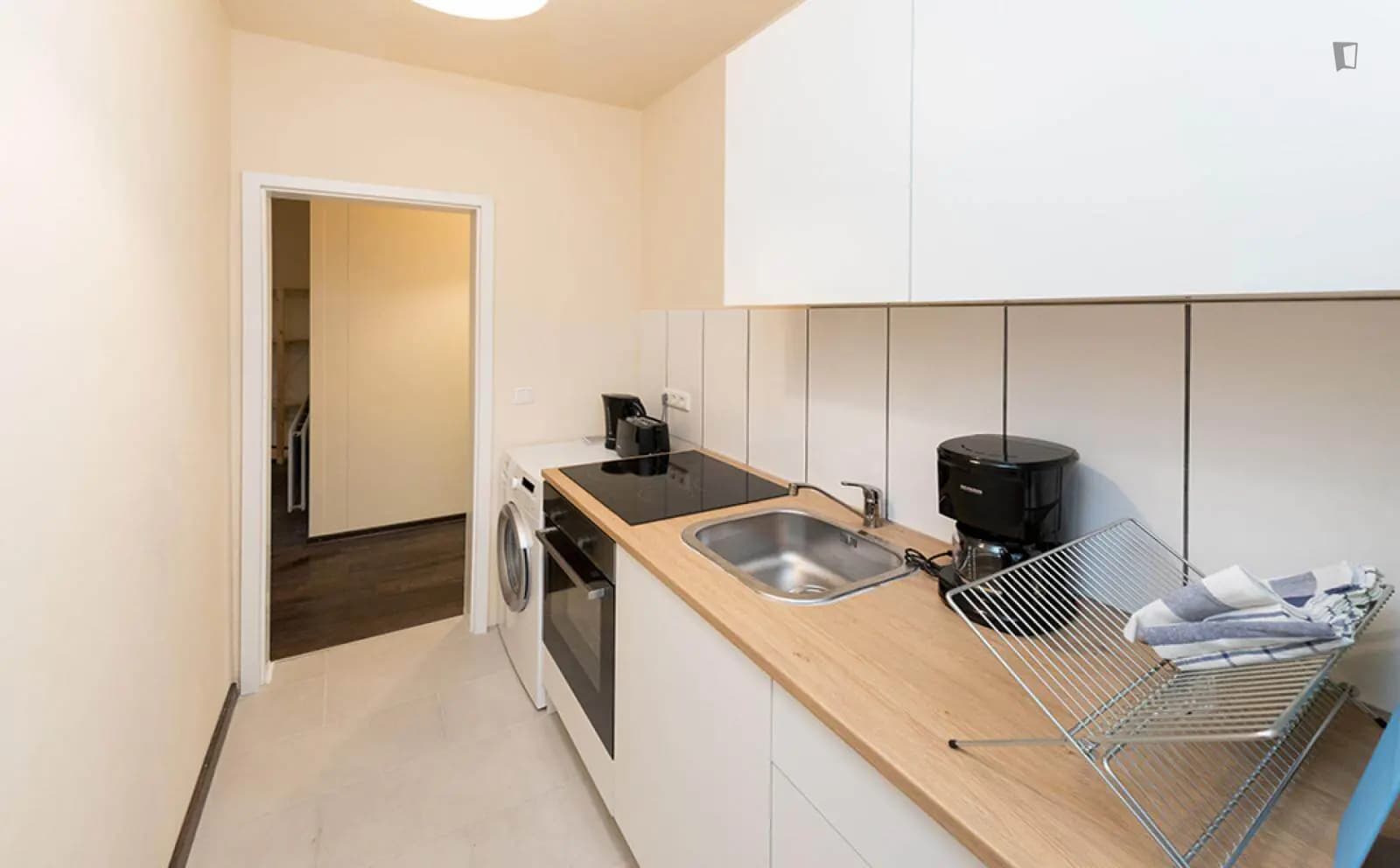 Snug single bedroom in Pasing