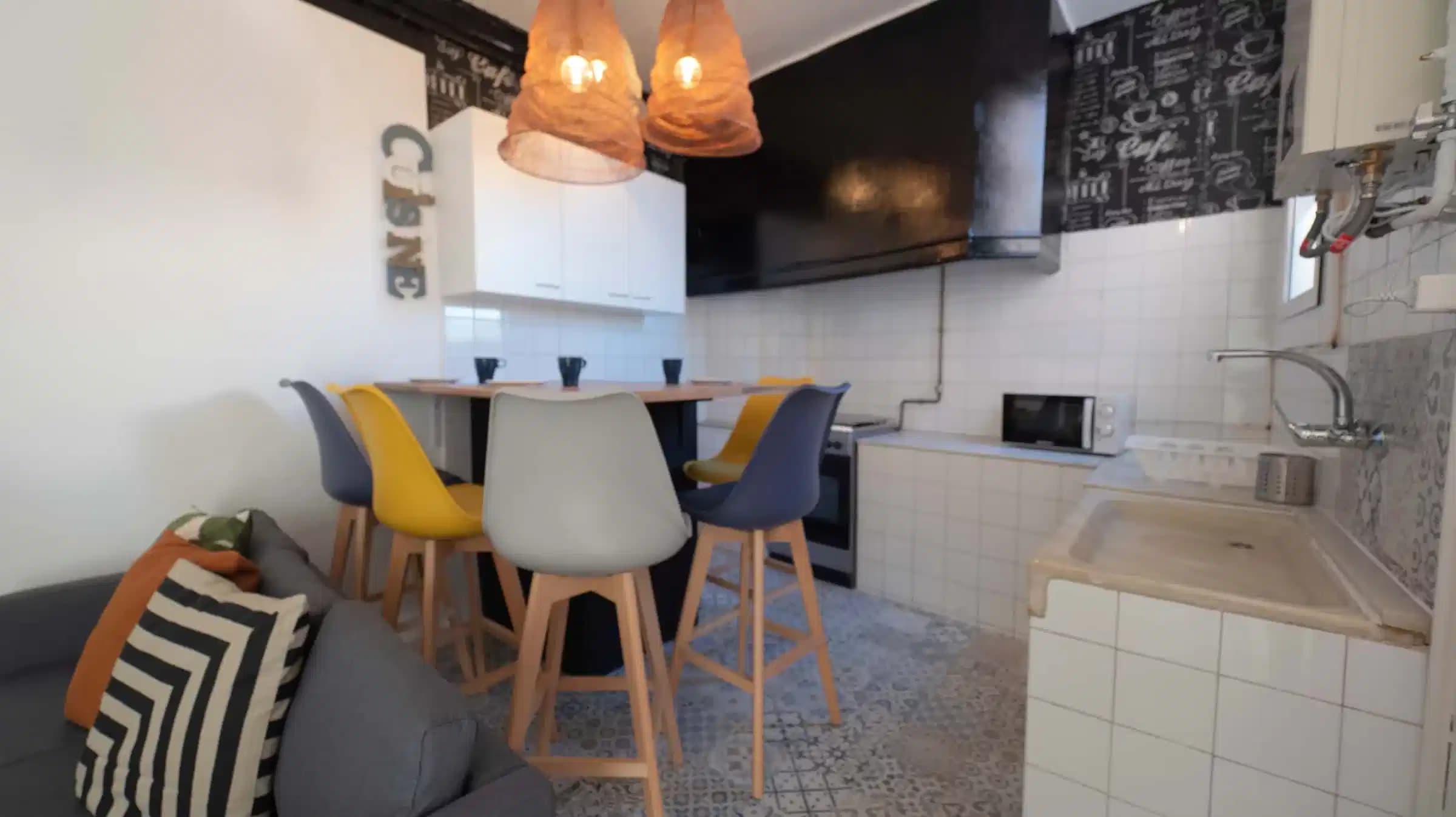 #164498: Room in a 5 Bed 3 Bath (Carrer Gran De Gràcia) - Kitchen