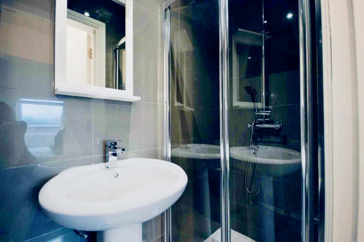 69 Bagot Street, L15 image