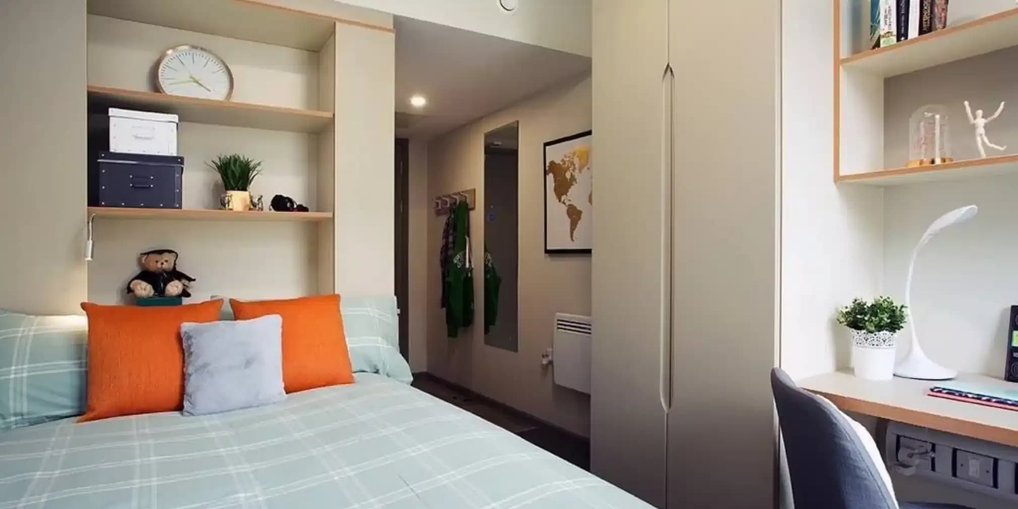 Gold En-Suite - Bedroom