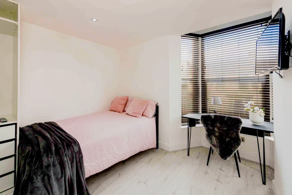 96 Blantyre Road, L15 image