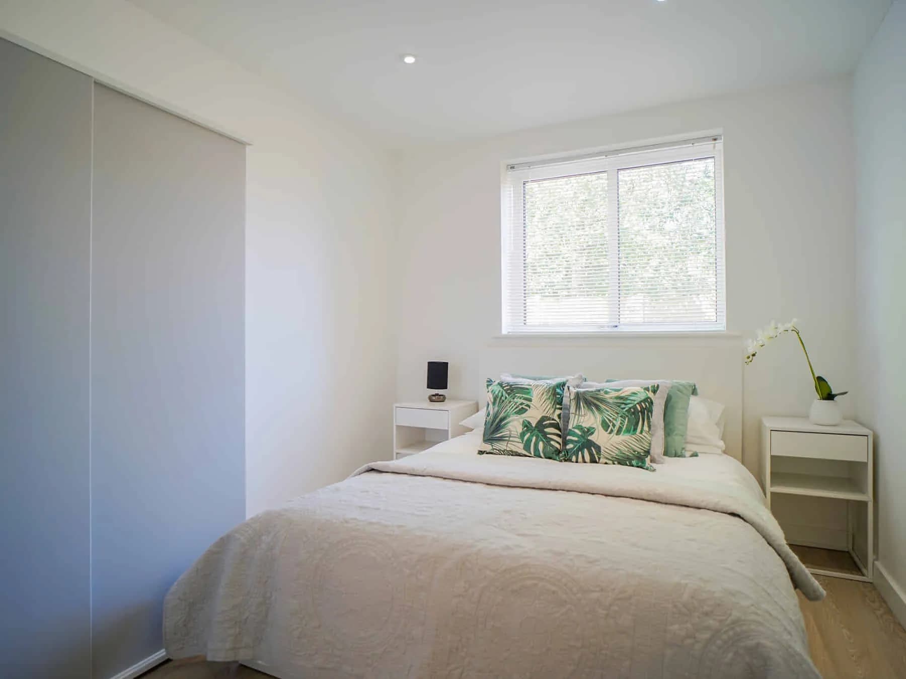 Deluxe Studio - Bedroom