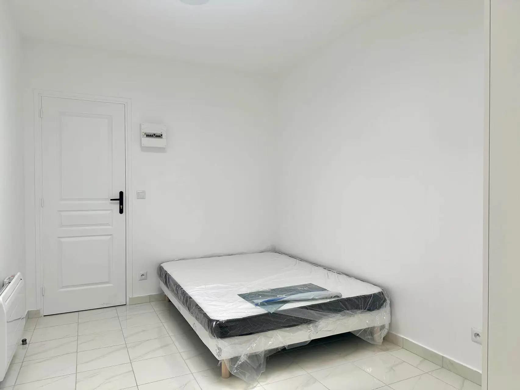 PARIS 13e·38.5m²·F2·Appartement·With furniture