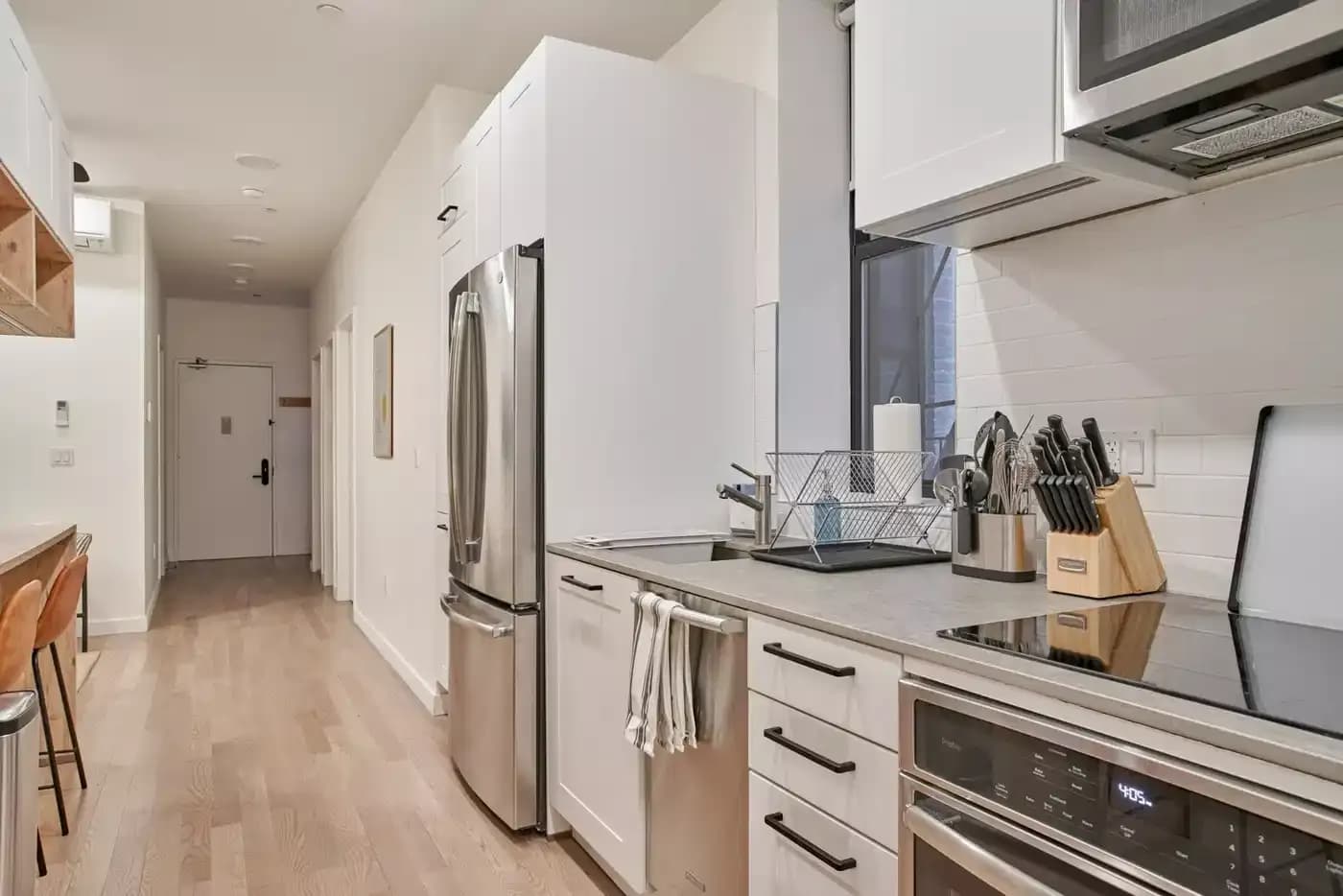 Executive Large - Kitchen