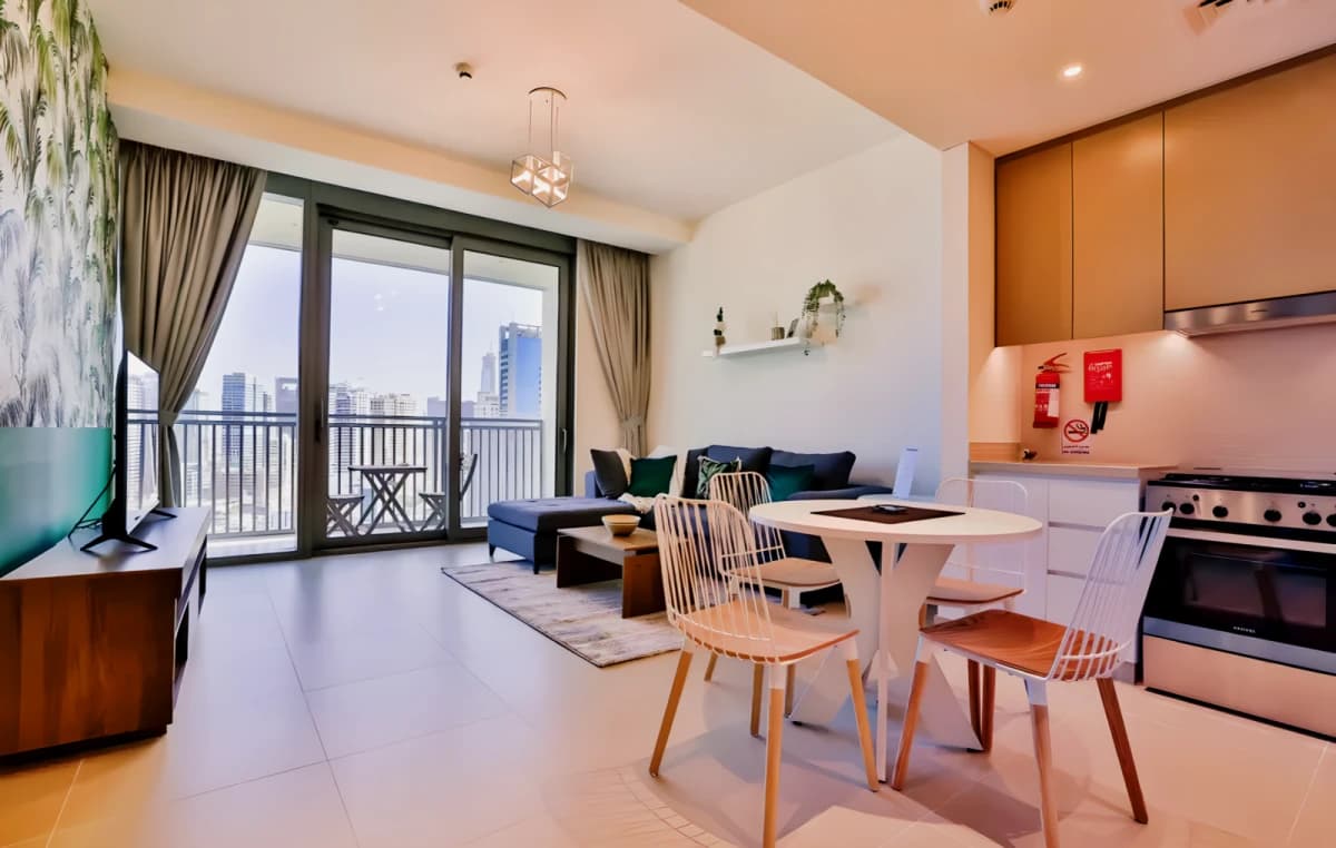 Dubai Marina Apartments image 4