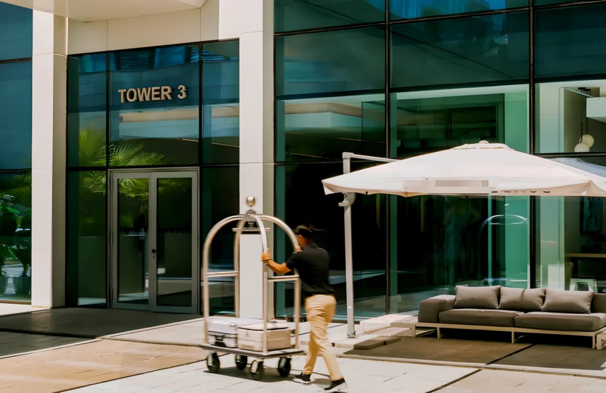 Downtown Towers image 2