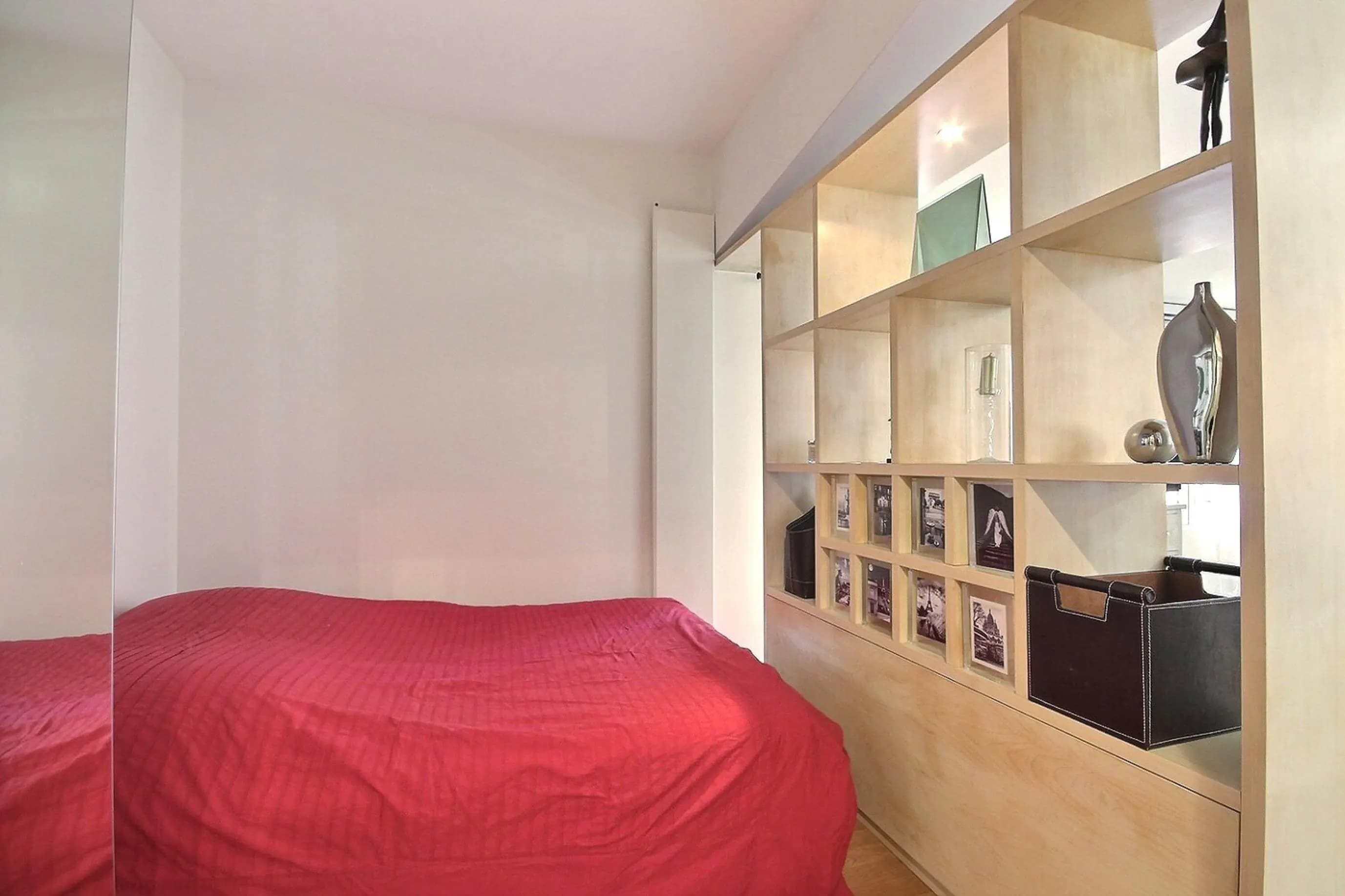 studio in 8th arrondissement, Paris