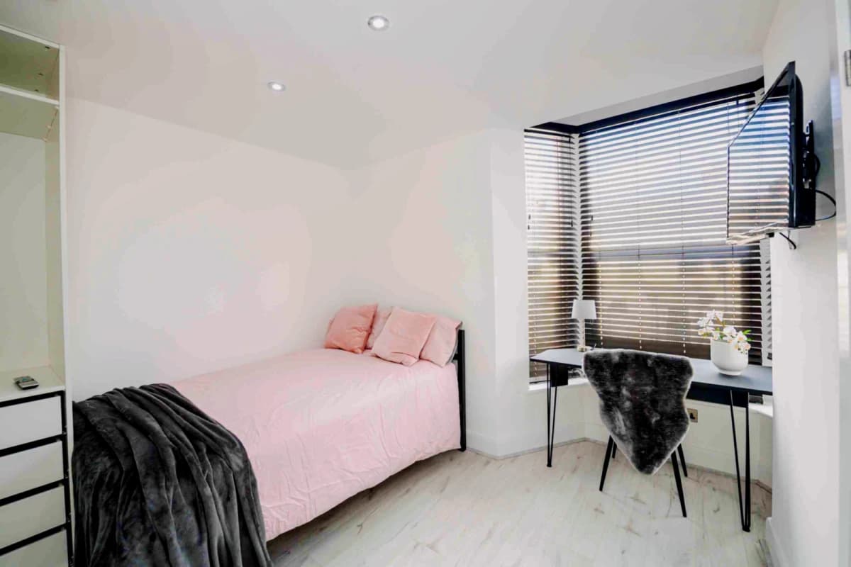 96 Blantyre Road, L15 image