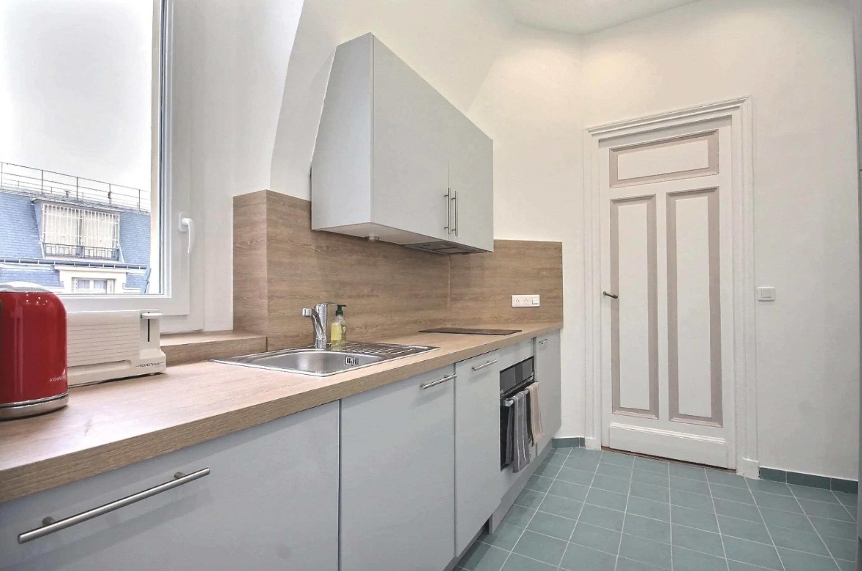 studio in 8th arrondissement, Paris