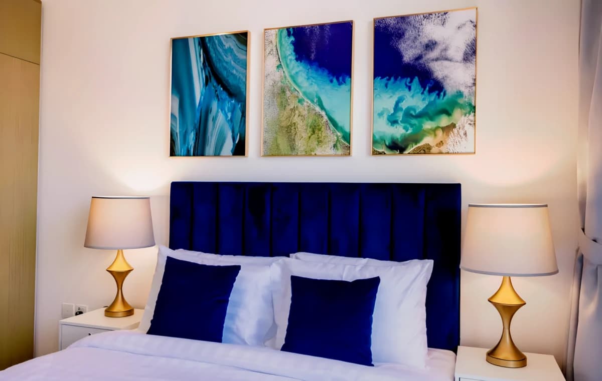 Dubai Marina Apartments image 3