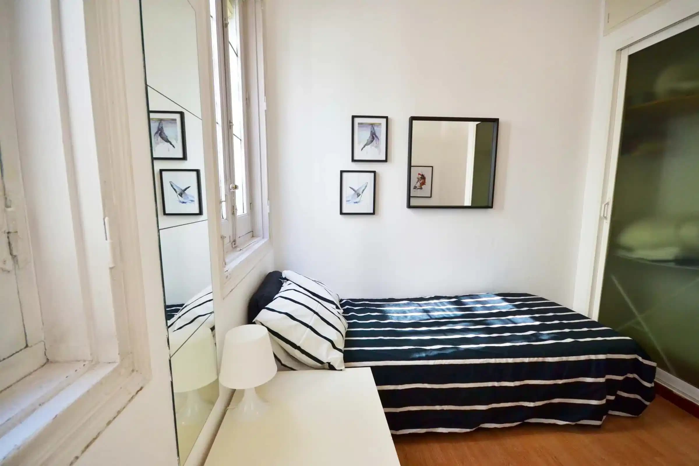 #97286: Room in a 10 Bedroom 4 Bathroom (Calle De Las Fuentes) - Bedroom
