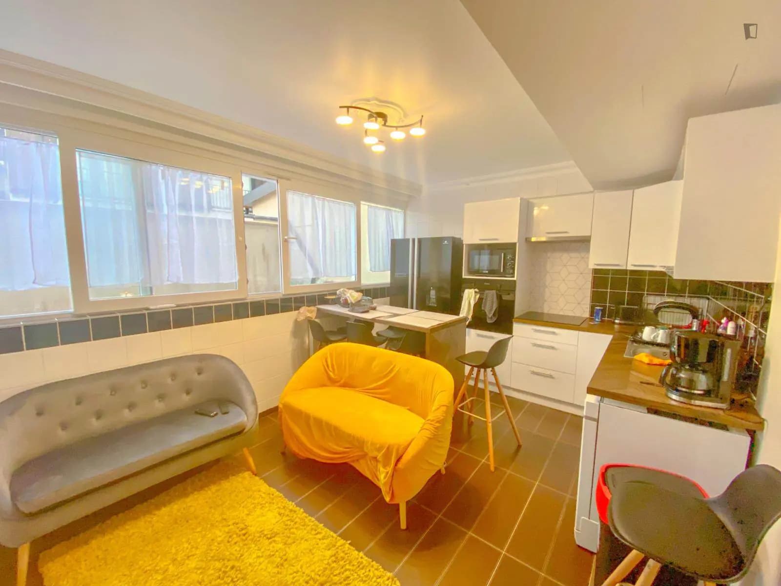 Spacious double bedroom in Rosny-sous-Bois