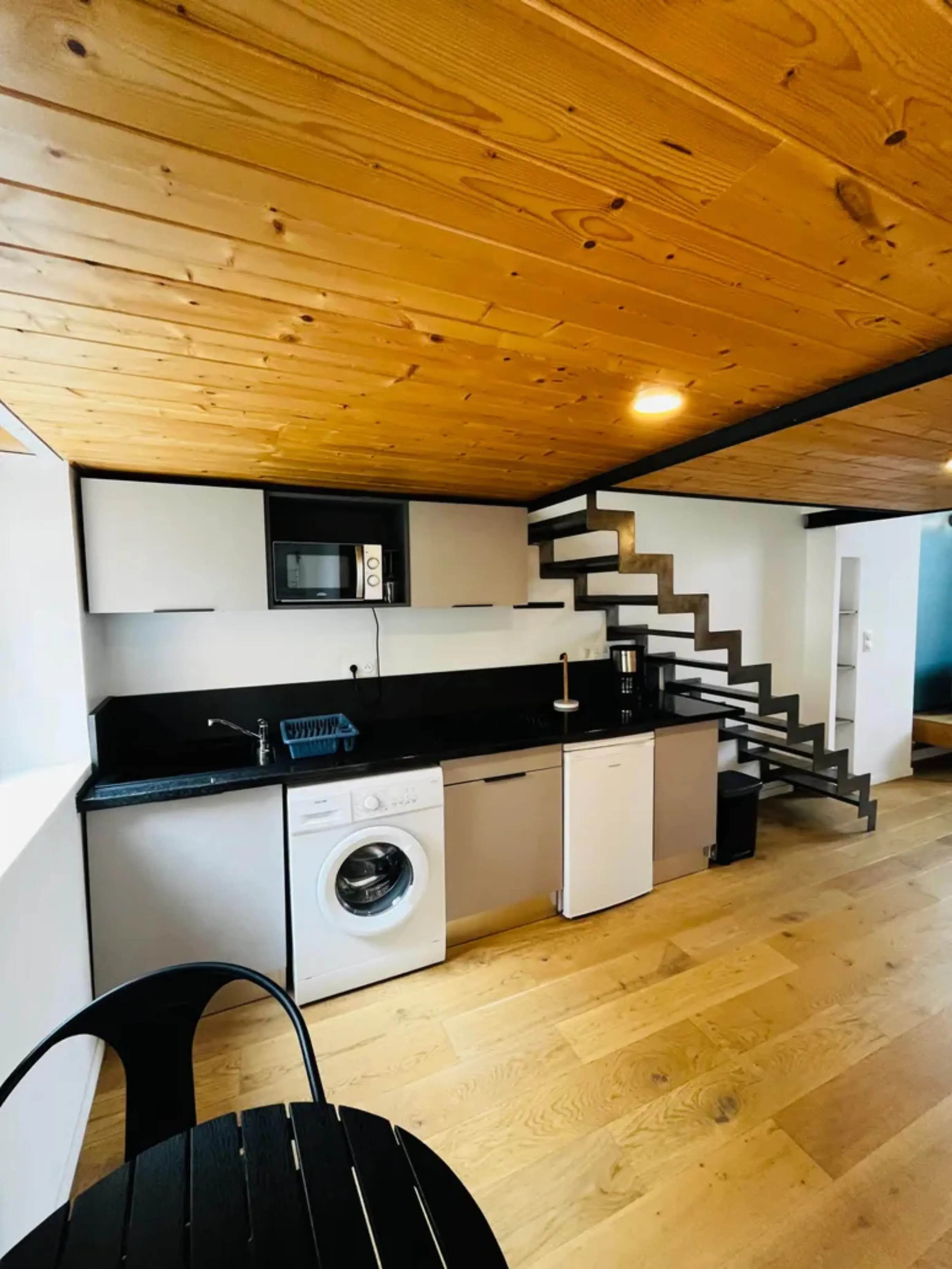studio near Rue Royet