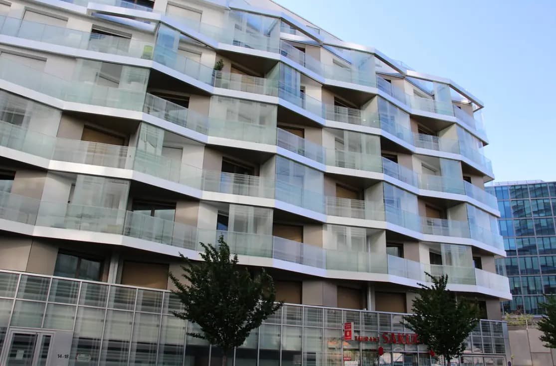 Issy les moulineaux, Near Skema, Universite Paris 9