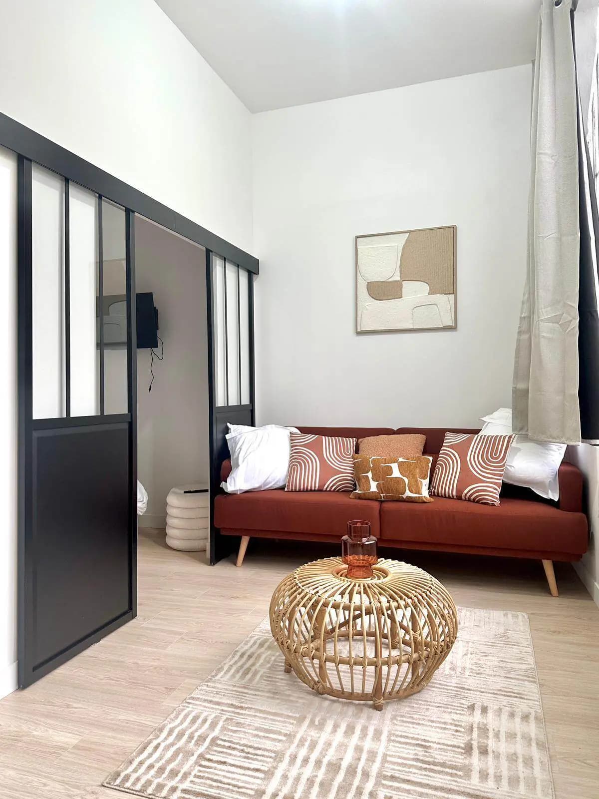 PARIS 9e·33m²·F2·Appartement·With furniture
