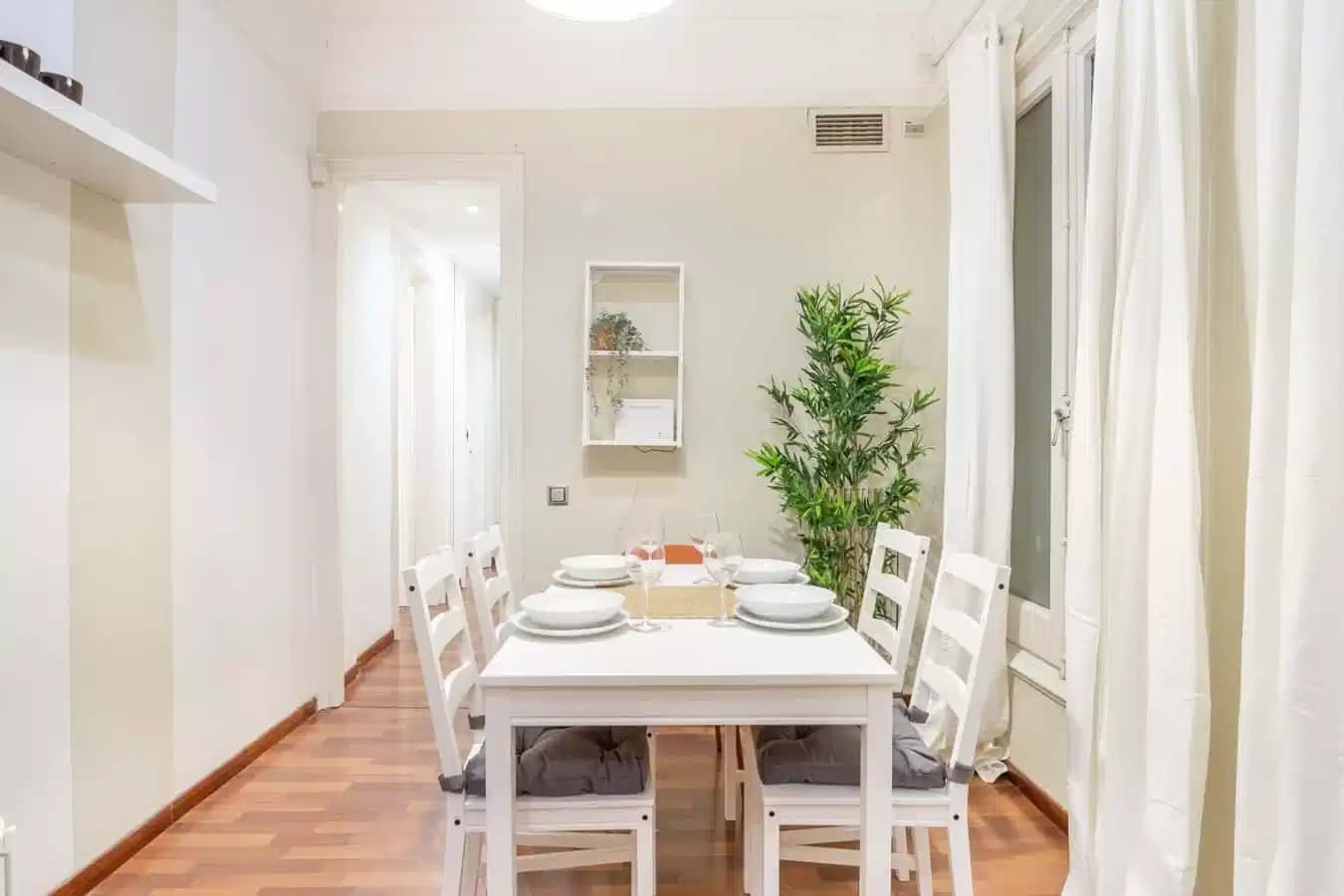 #96238 : Room in a 4 Bedroom and 1 Bathroom  (Via Laietana) - Common Area