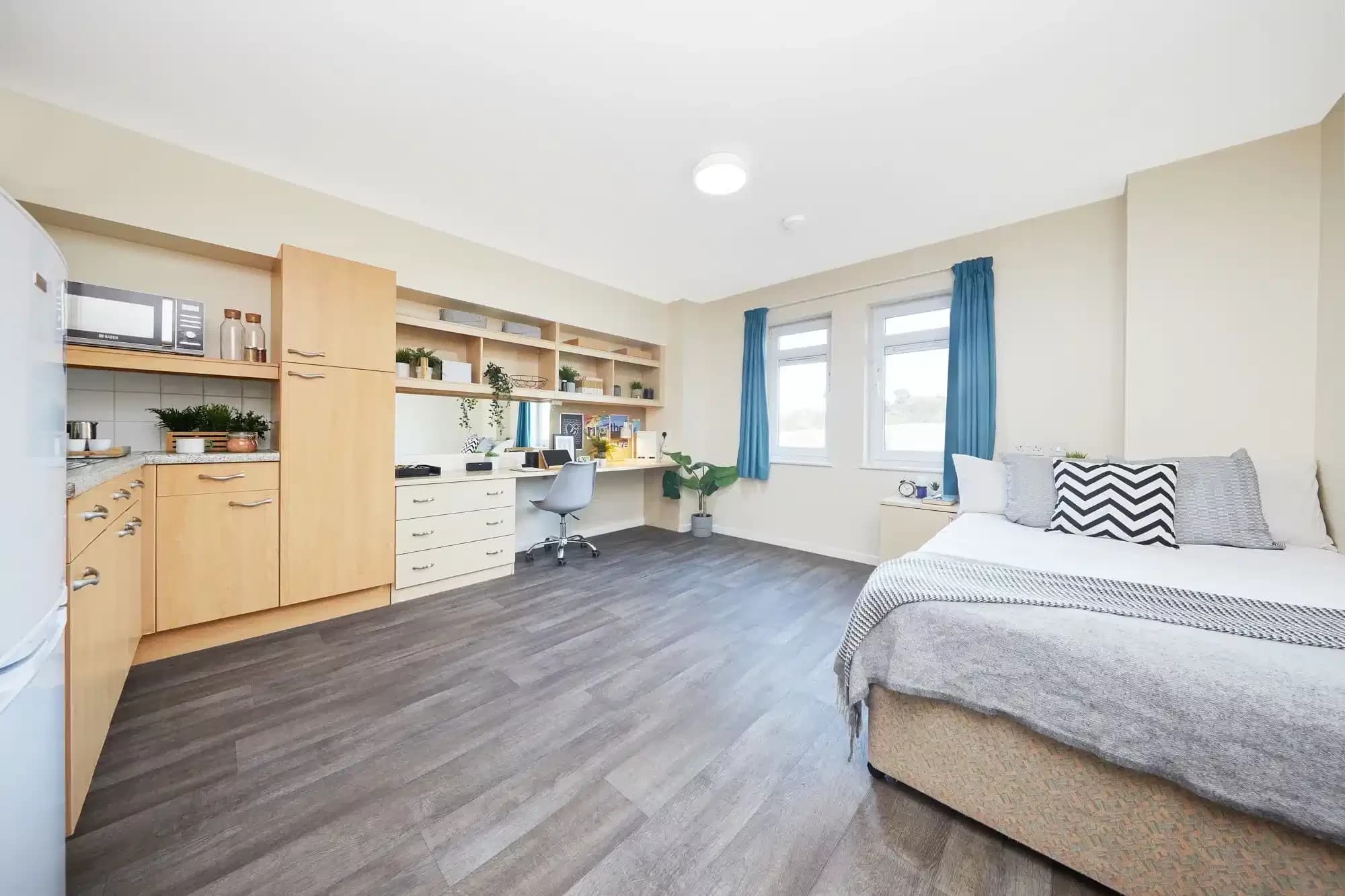 Studio - Bedroom