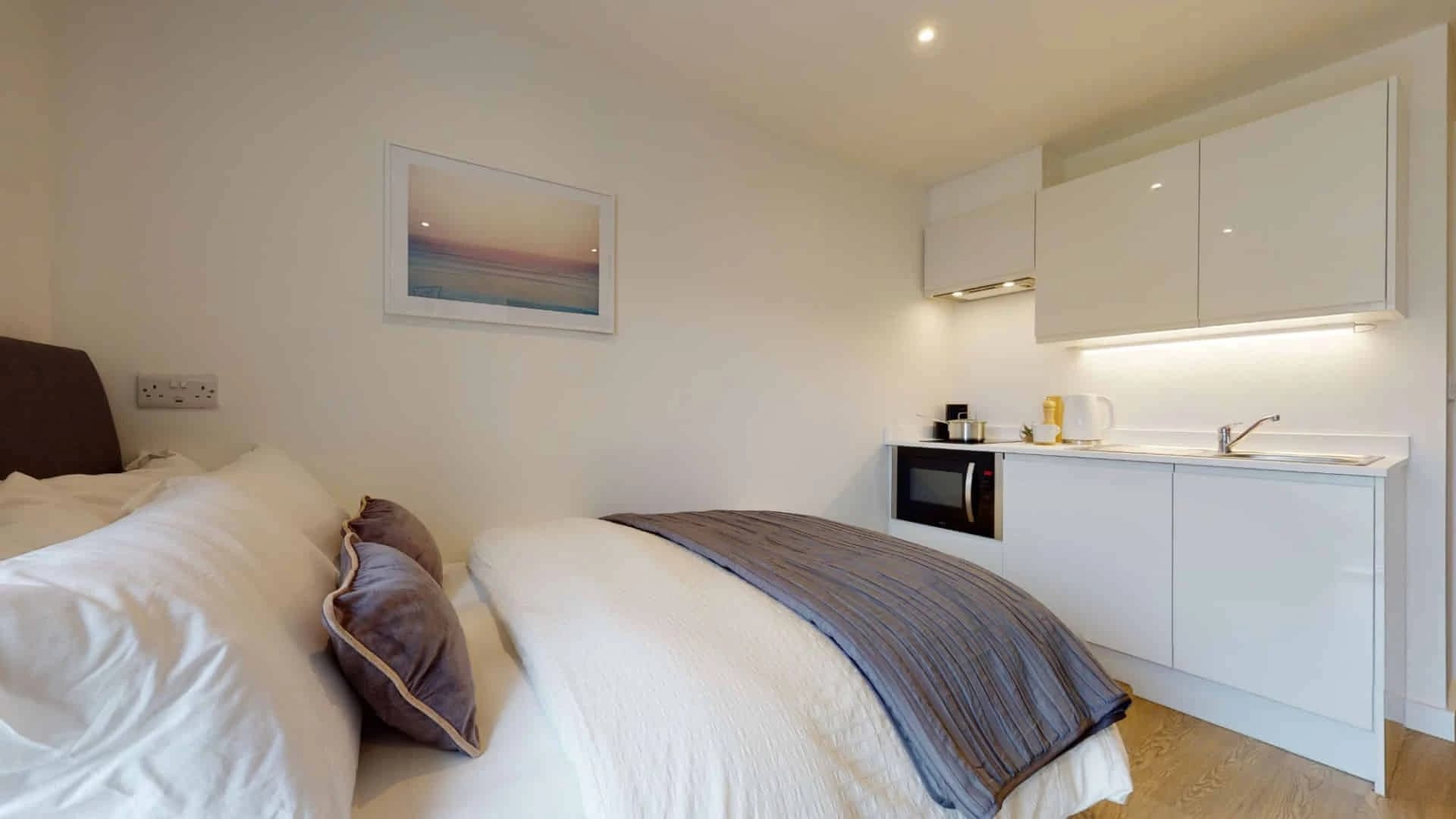 Classic Plus Accessible Studio - Bedroom
