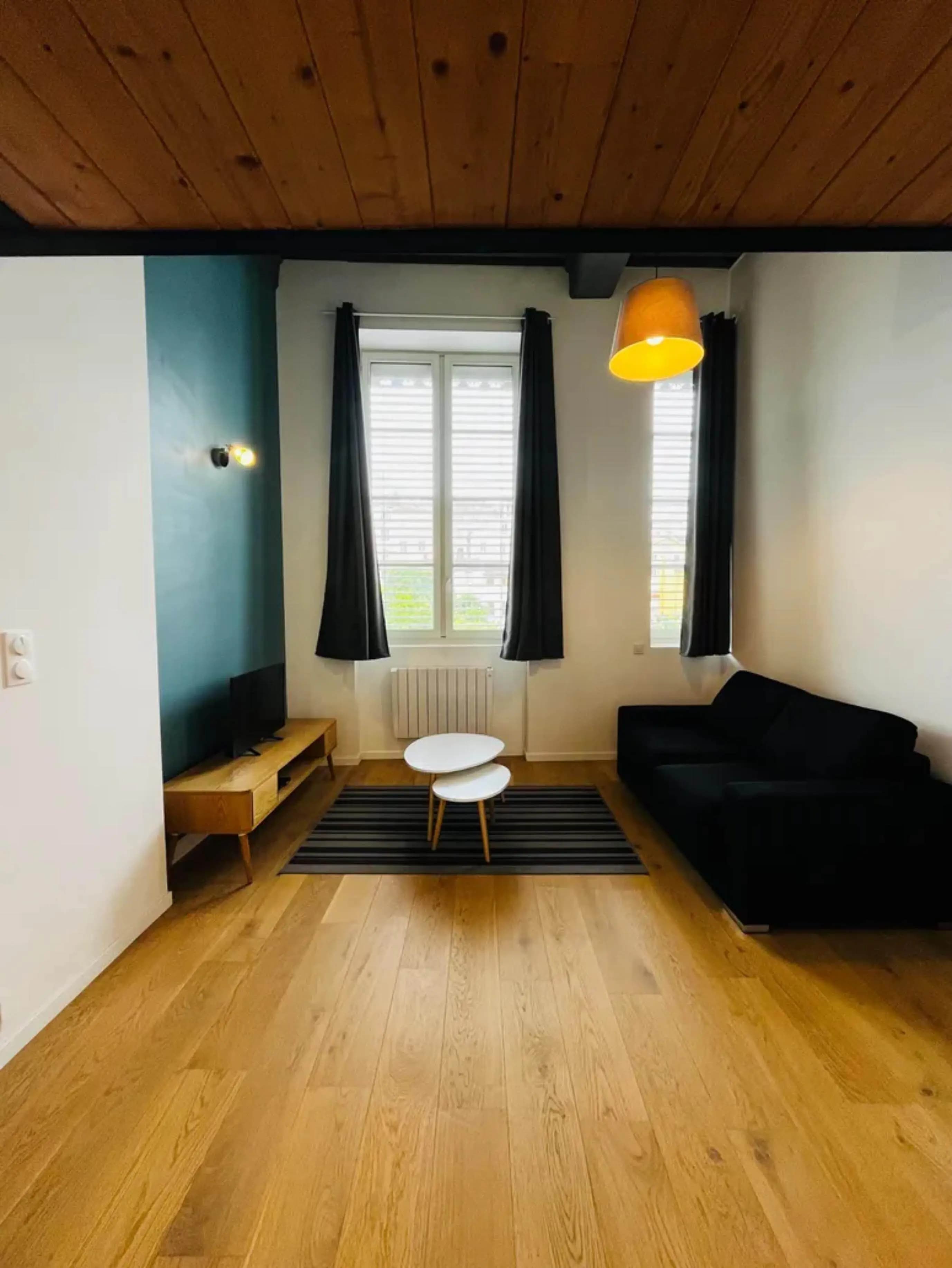 studio near Rue Royet