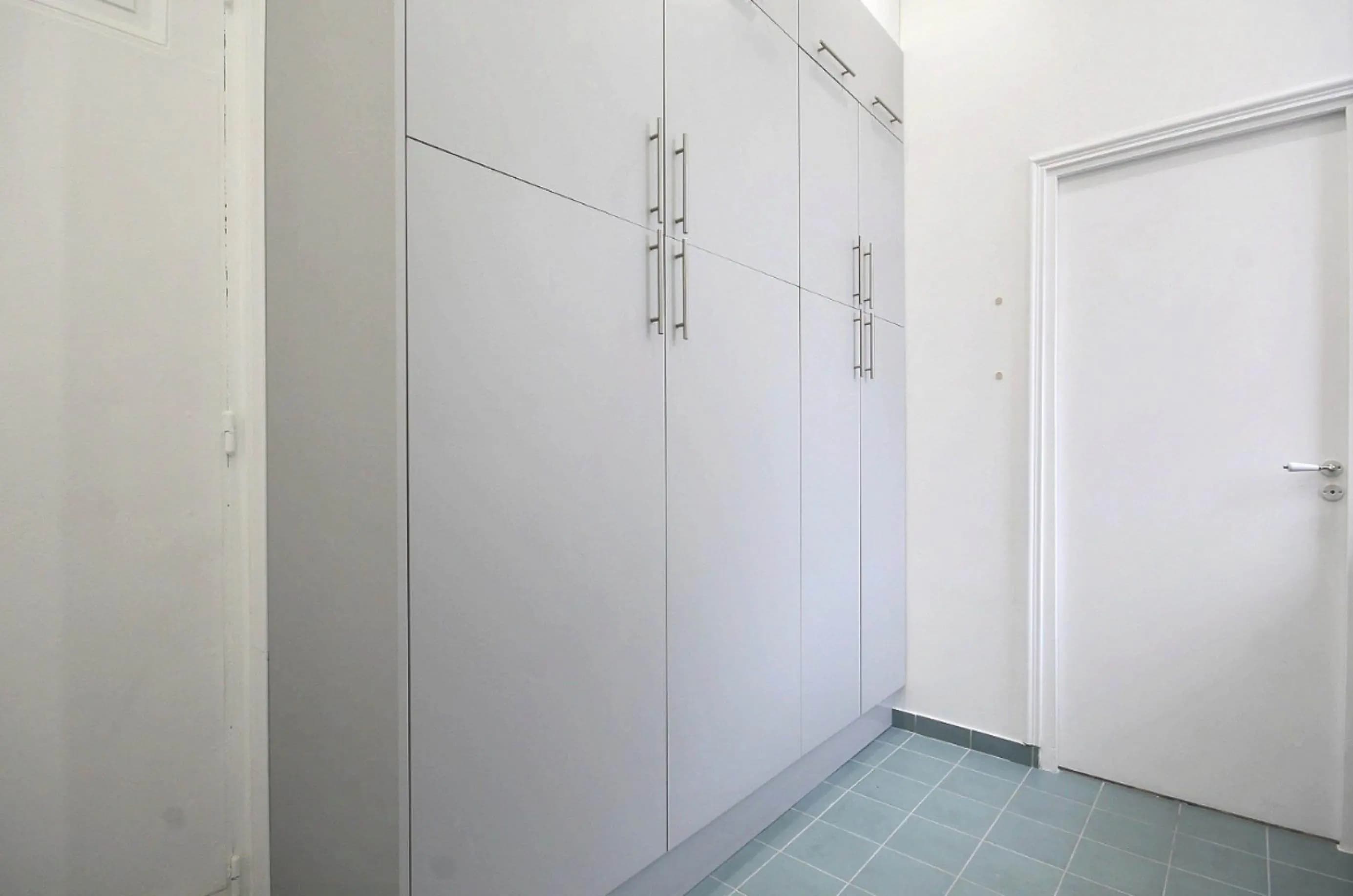 studio in 8th arrondissement, Paris